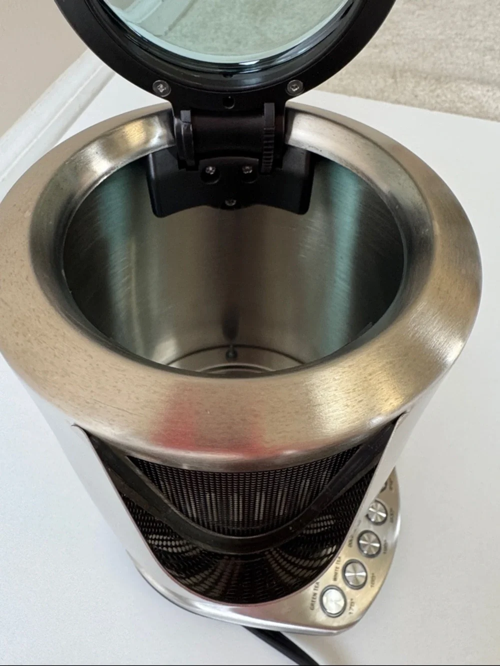 Breville BKE820XL Kettle 7-Cup Electric Kettle Brushes Stainless Steel - Picture 8 of 13